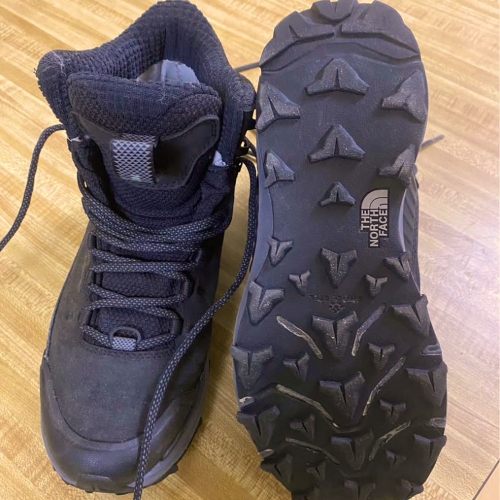 The North Face winter boots size UK 7 - U.S. 8